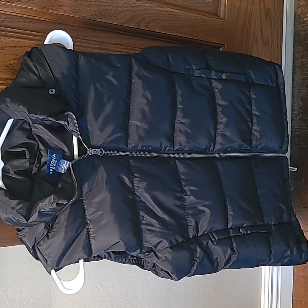 Womens small Arizona puffer vest with detachable hood